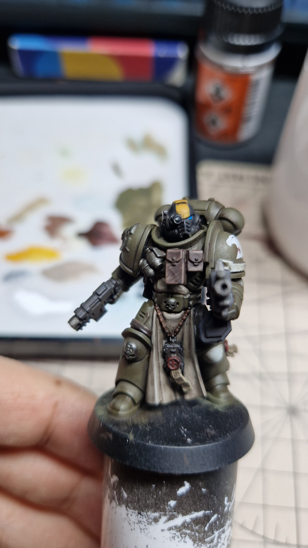 Warhammer 40k Death Guard marine miniature